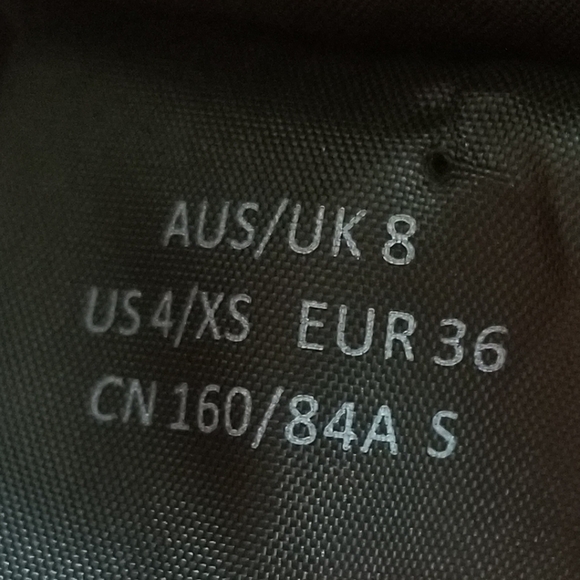 Bardot Sequins Gold Black Cold Shoulder Blouse New Size XS - Picture 12 of 12